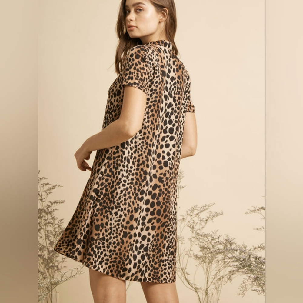 NWT $143 Three Eighty Two Anne Henley Dress Medium